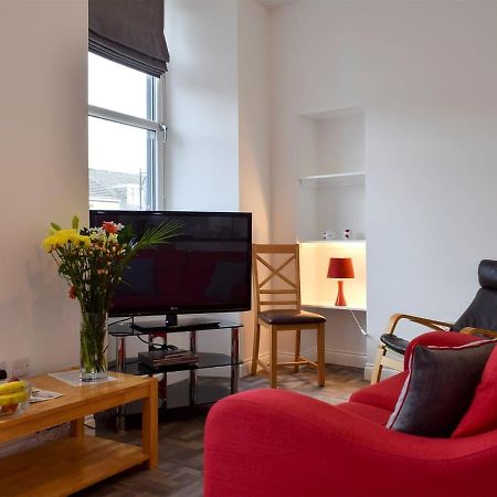 Courtyard Holiday Apartments Inverkeithing Exterior photo