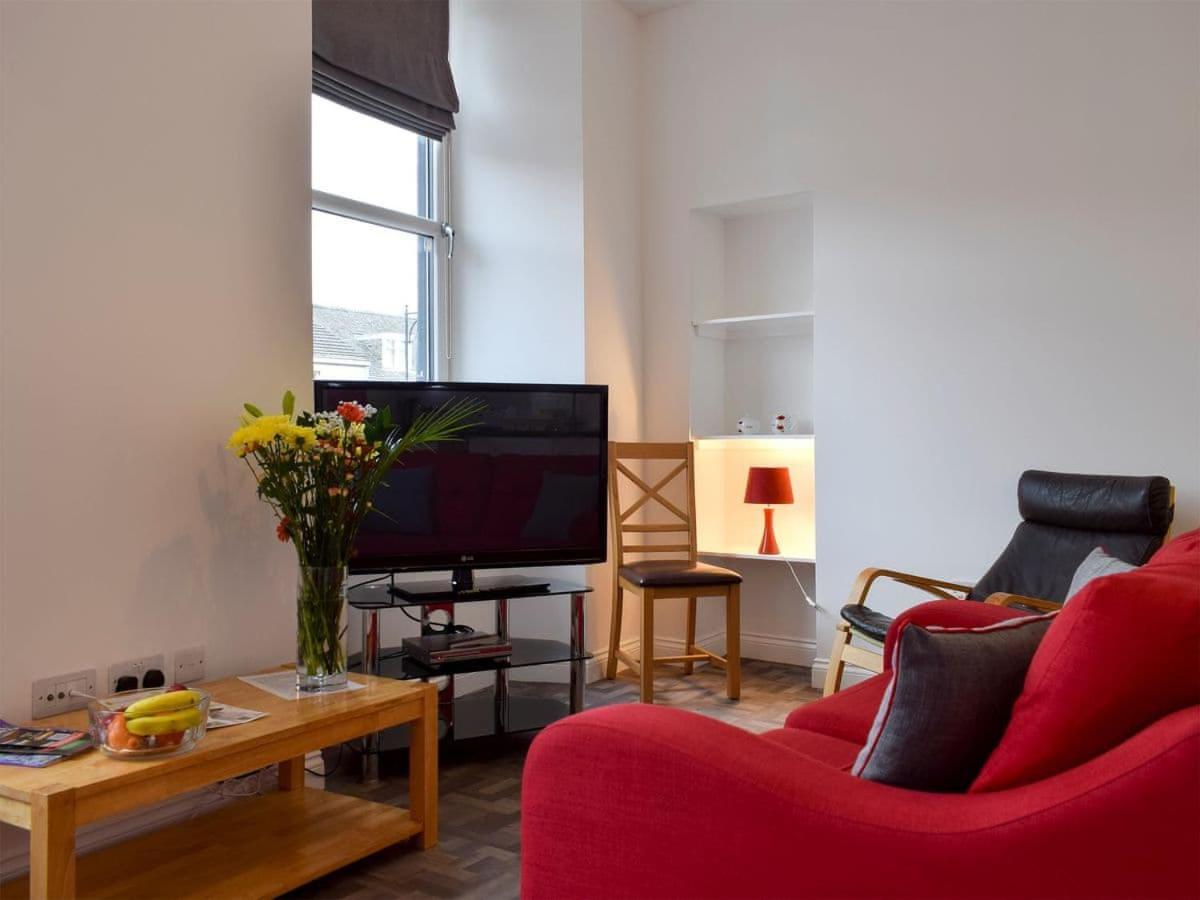 Courtyard Holiday Apartments Inverkeithing Exterior photo