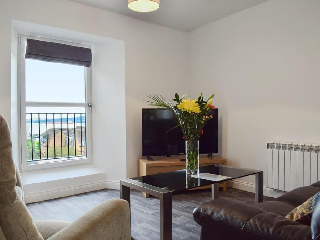 Courtyard Holiday Apartments Inverkeithing Exterior photo